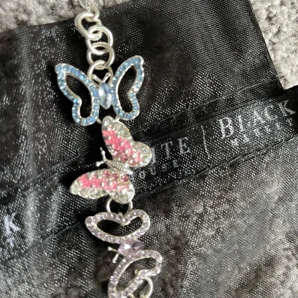 Butterfly multi color bracelet - Picture 2 of 9